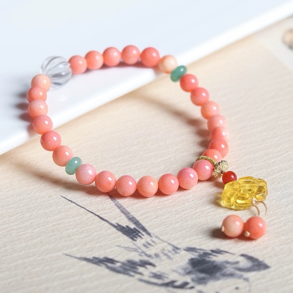 Jelly Pink Queen Conch Shell Mermaid & Shells Beaded Bracelet | 6 mm+ NWT - Picture 1 of 2